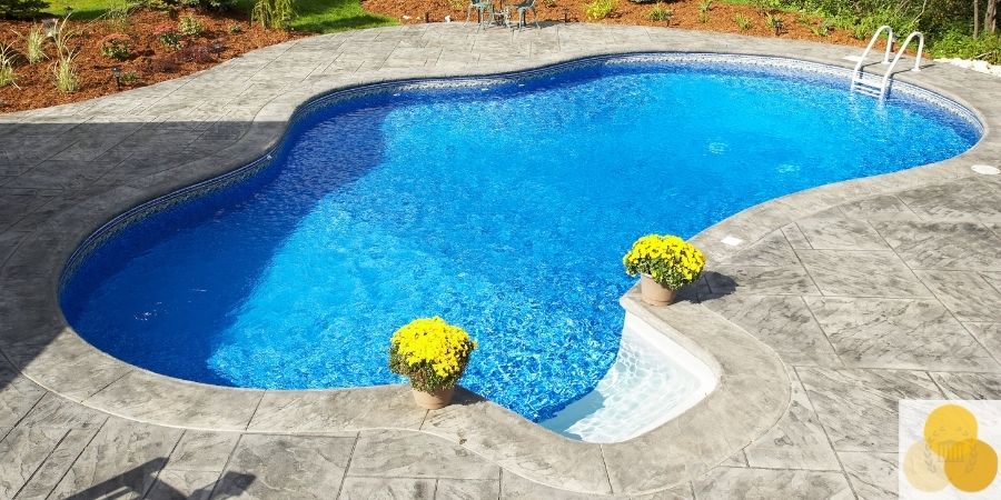 big pool attractive nuisance